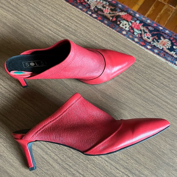 Red leather mules. - Picture 2 of 4